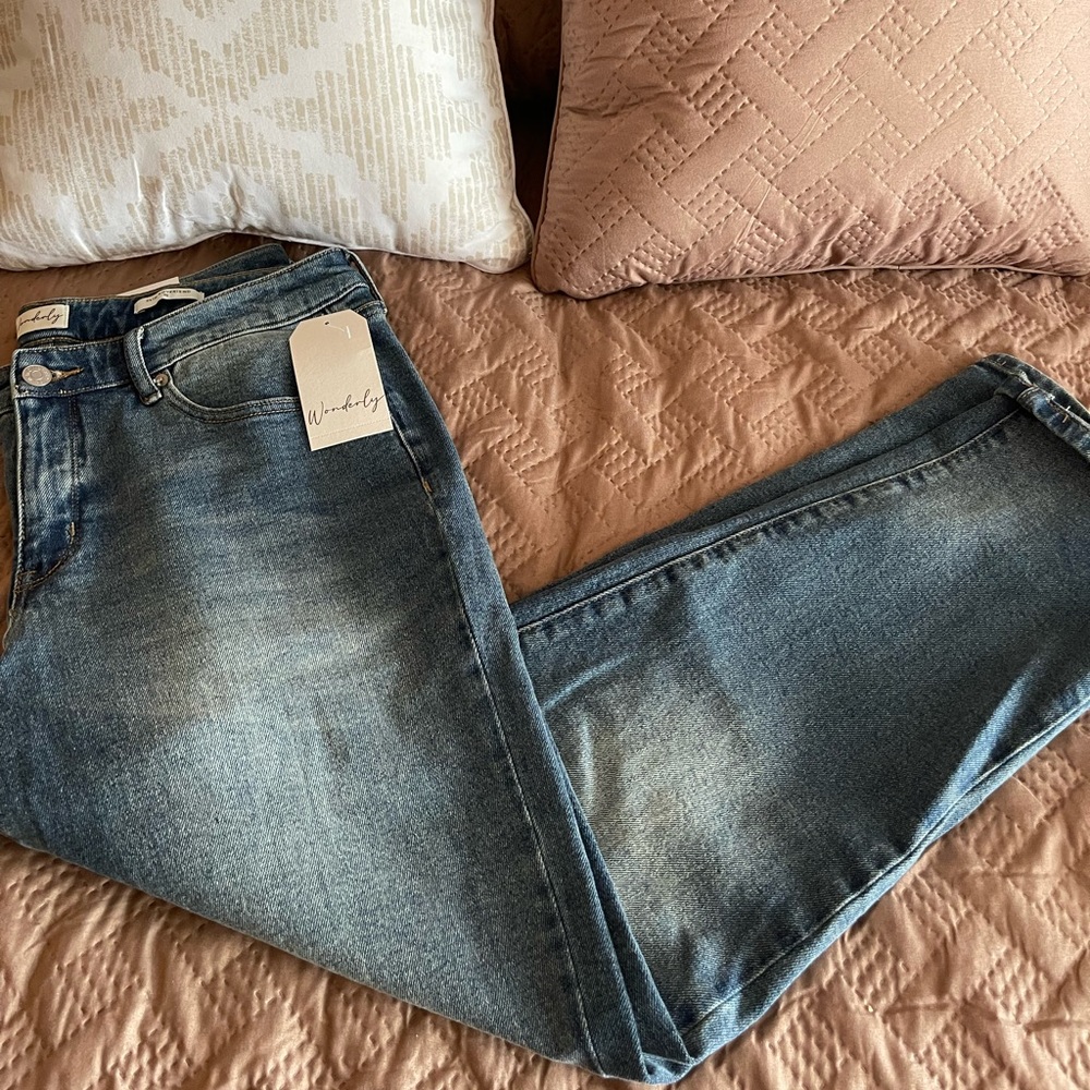 Wonderly jeans